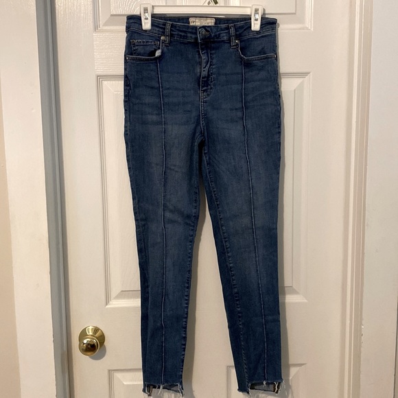 Free People jeans - Picture 1 of 7